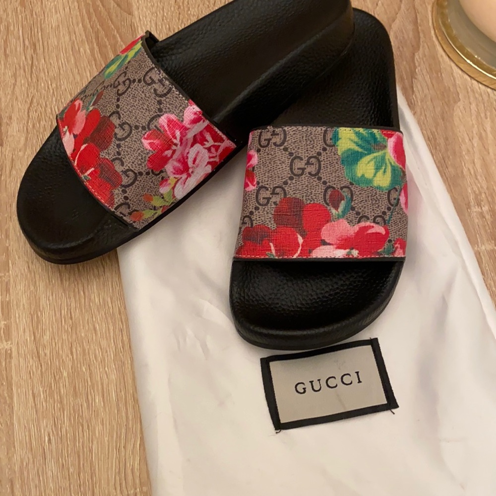 Gucci slides